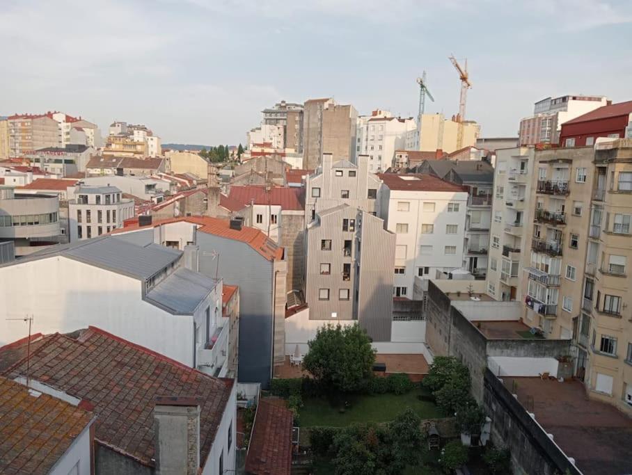 Atico Con Terraza En El Centro De Vigo Apartment Bagian luar foto
