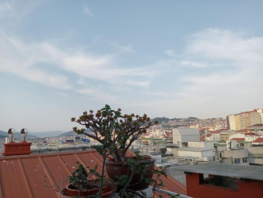 Atico Con Terraza En El Centro De Vigo Apartment Bagian luar foto