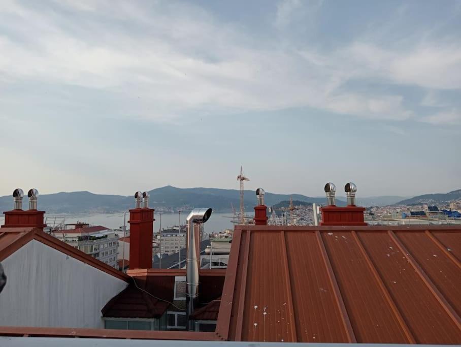 Atico Con Terraza En El Centro De Vigo Apartment Bagian luar foto